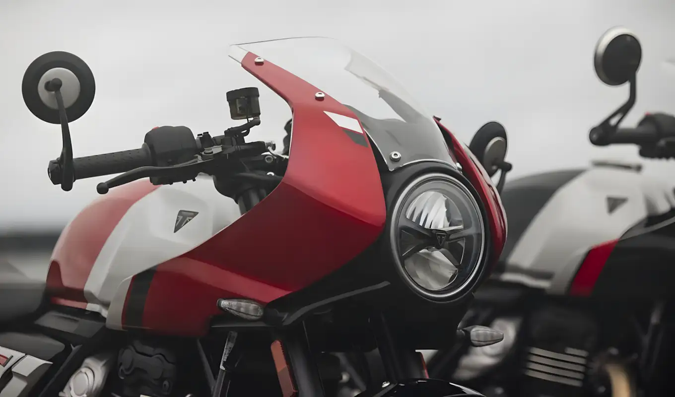 Triumph Thruxton 400